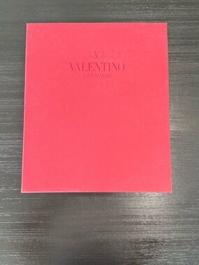 Valentino Garavani Logo Gift Box